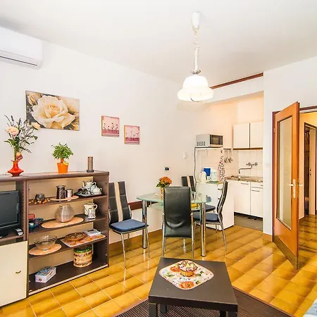 Natalia Kadum Apartment *
